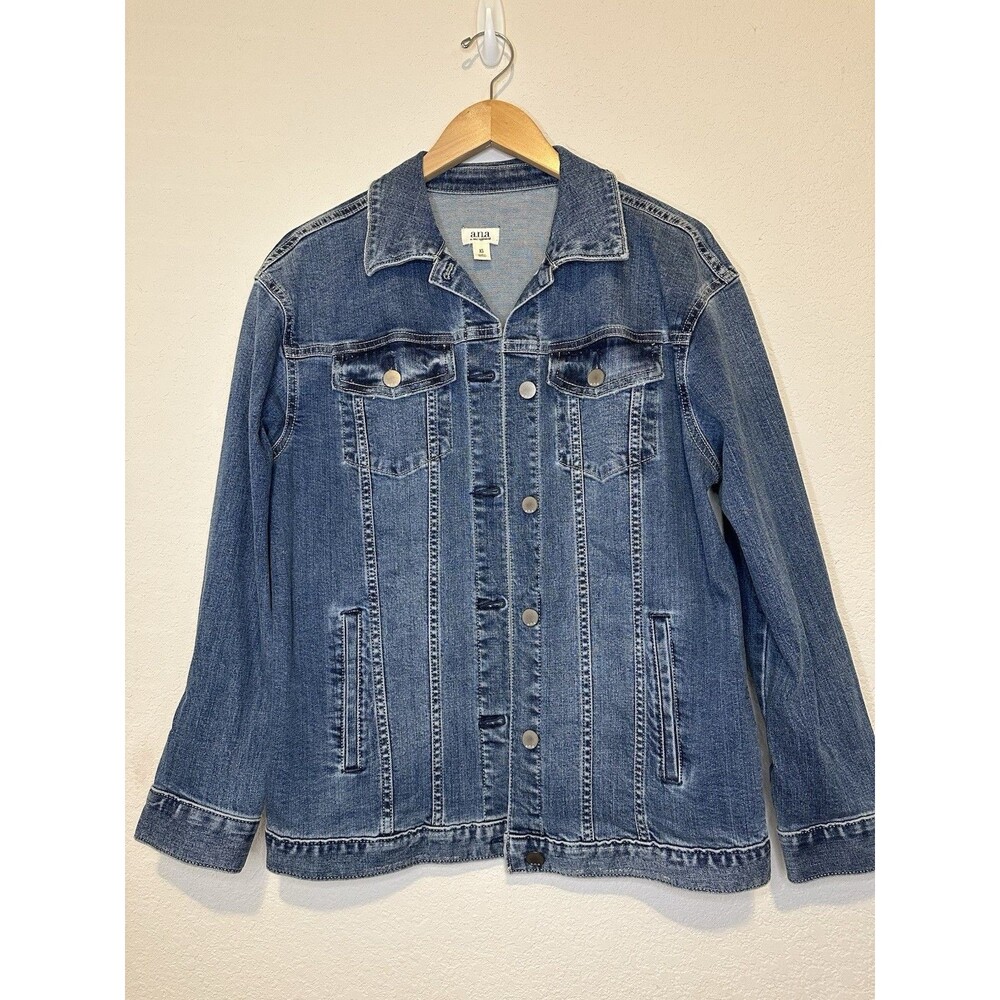 NWOT a.n.a A New Approach Classic Stretch Denim Jacket - Size XS